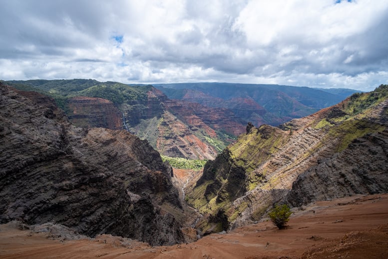 Hawaje, widok na Kanion Waimea na wyspie Kauai